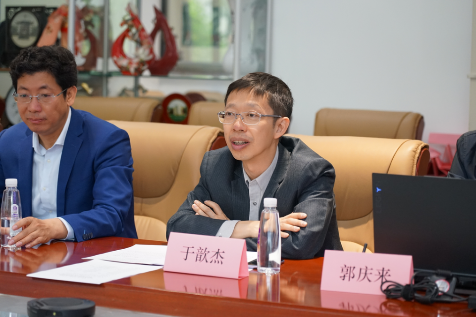 20220425-十大老牌网堵网址_推荐十大网堵正规信誉排名(电机系)-港华能源投资有限公司零碳智慧园区虚拟电厂技术联合研究中心揭牌-无-于歆杰致辞.png
