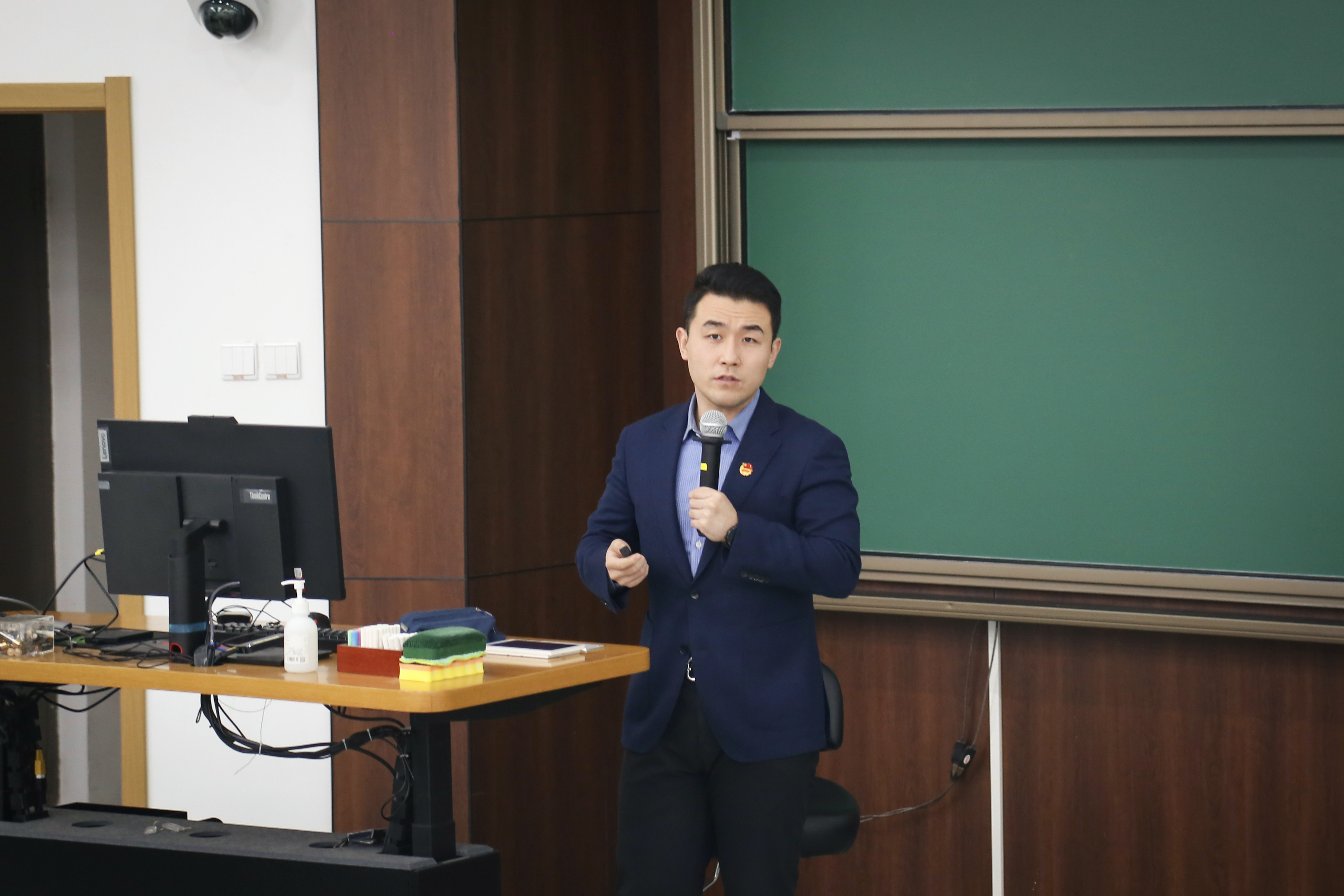 20221013-十大老牌网堵网址_推荐十大网堵正规信誉排名第四期“笃行”研究生领导力培养计划开班仪式顺利举行-金雨浩授课-肖明瑞.jpg