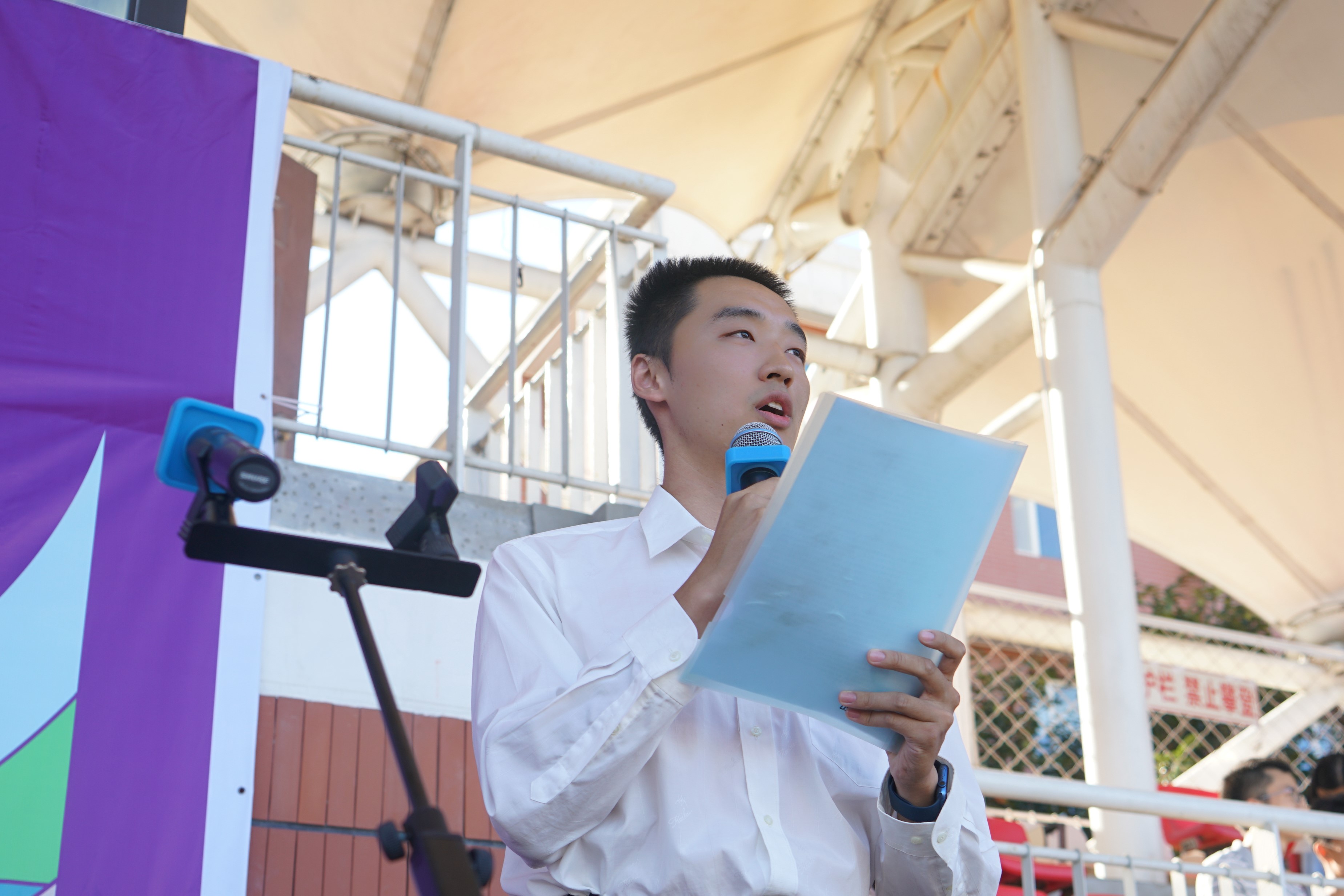 图6:网堵附中2018届毕业生方政清发言.jpg