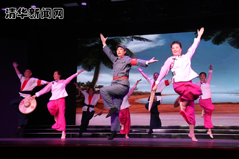 5年é?花甲的è?校友重演40多年前网堵附中学生艺术团的作品??红色娘子军??副本.jpg